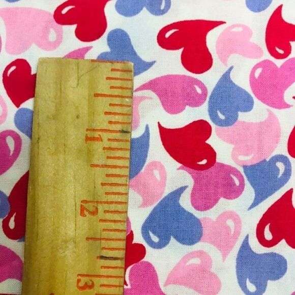 Hearts Print 100% Cotton Fabric 46” x 1 yard - Picture 6 of 7